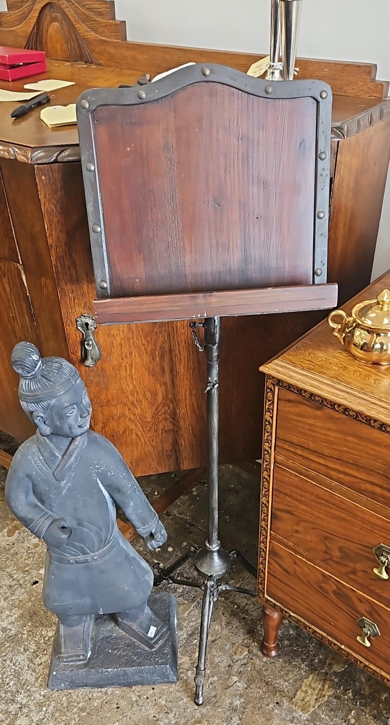 The main image for this shop item